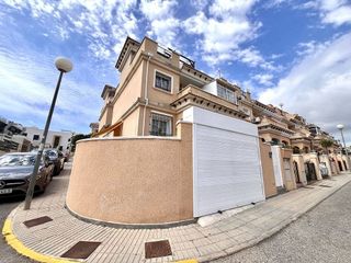 Casa adosada en venta en Campos de Golf - Villa Martin - Los Dolses en Orihuela