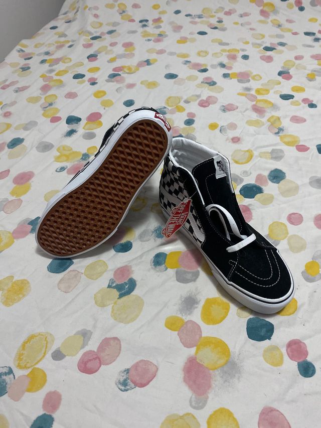 Zapatillas Vans SK8-Hi Checkerboard a estrenar.