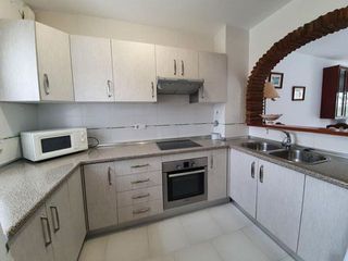 Piso en alquiler en La Carihuela en Torremolinos