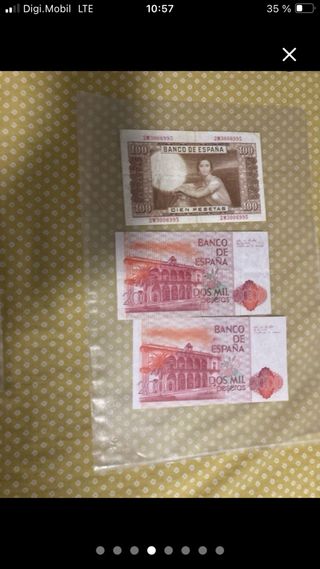 Lote Billetes Antiguos 2000, 25 y 2 Pesetas