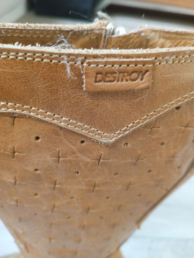 Botas de piel de mujer nuevas 38