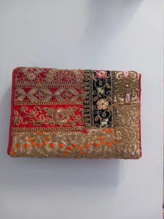 Cartera de mano bordada multicolor