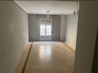 Piso en alquiler en Ciudad Jardín - Zoco en Córdoba