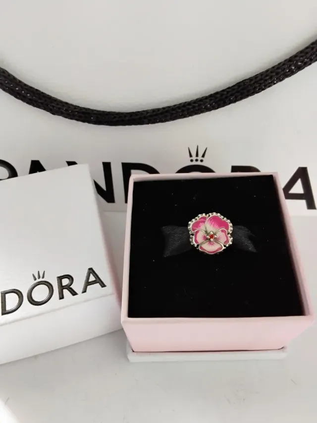 Charm Flor Pandora Rosa