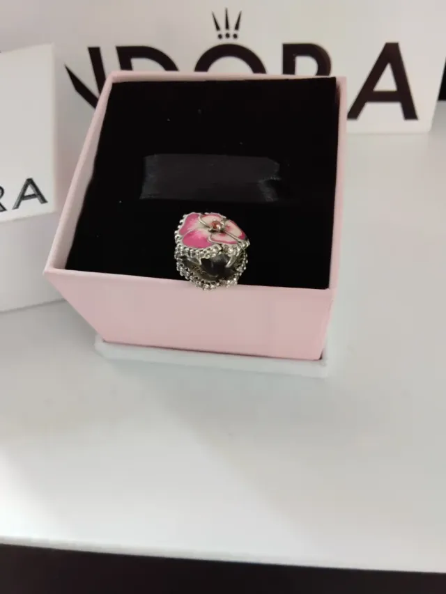 Charm Flor Pandora Rosa