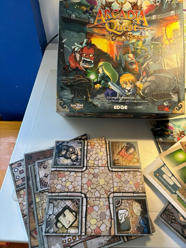 Juego Arcadia Quest con figuras pintadas.  Nuevo