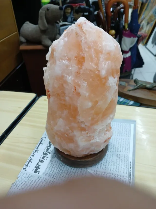 Lámpara de sal rosa del Himalaya