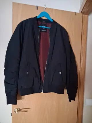 Cazadora Bomber Negra Pull&Bear XL