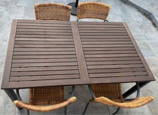 Mesa comedor exterior con 4 sillas