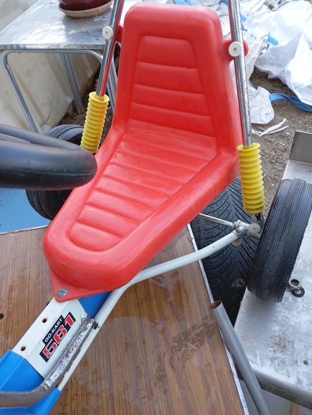 Coche pedales Coloma Pastor años 80