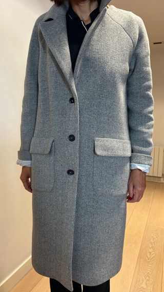 Abrigo de lana gris