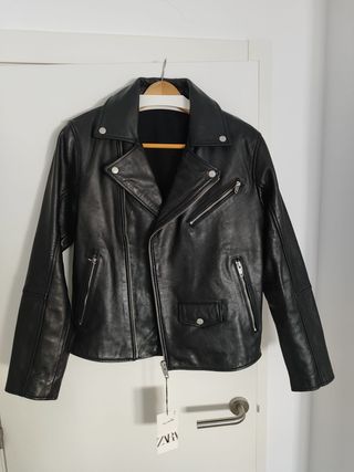 Chaqueta Piel Zara Negra Nueva con Etiqueta