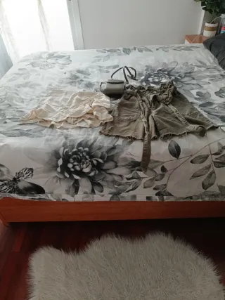 Conjunto falda y pantalón corto y bolso