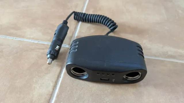 Duplicador mechero coche 