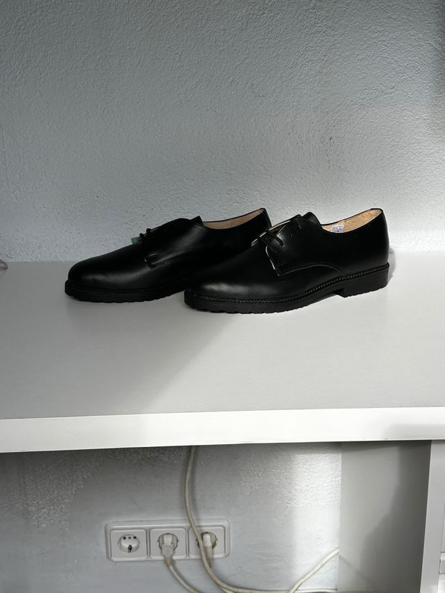 Zapatos negros de vestir