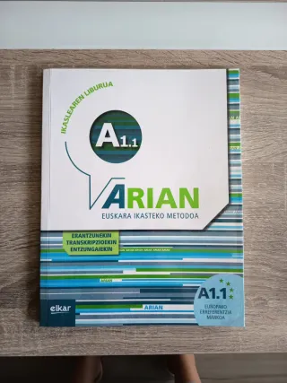 Arian A1.1. Ikaslearen liburua. Elkar
Euskera A1