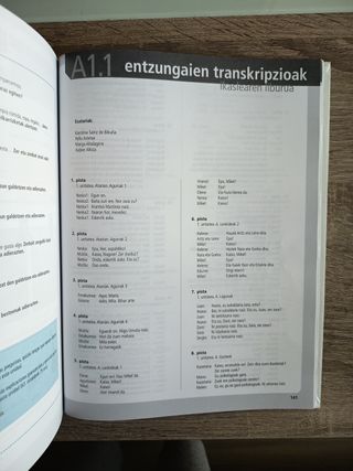 Arian A1.1. Ikaslearen liburua. Elkar
Euskera A1