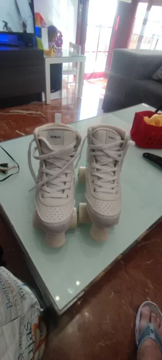 Patines blancos talla 37