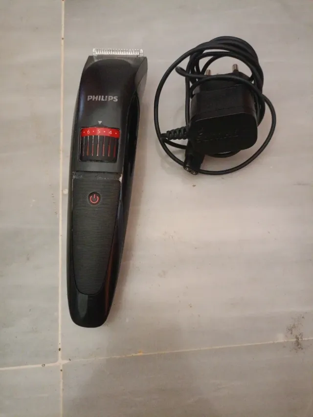 Tosatrice Philips nera