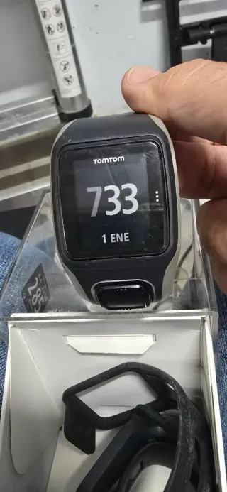 Reloj Multideporte TomTom, pantalla impecable