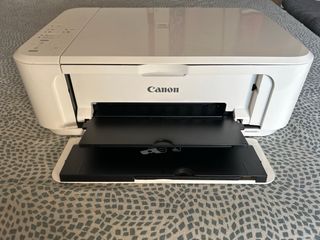 Stampante bianca Canon PIXMA