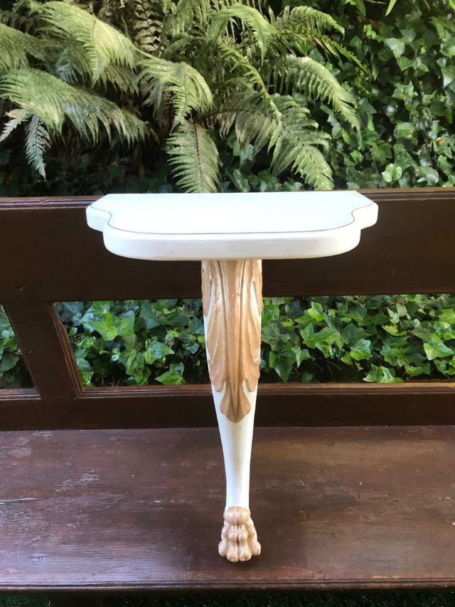 Mensula o peana de madera maciza dorada y blanca