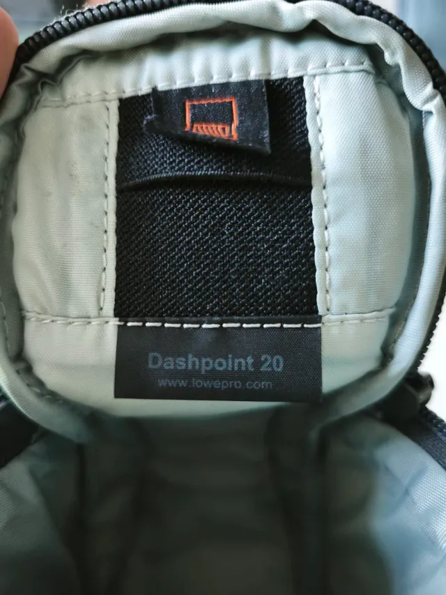 Funda Lowepro Dashpoint 20