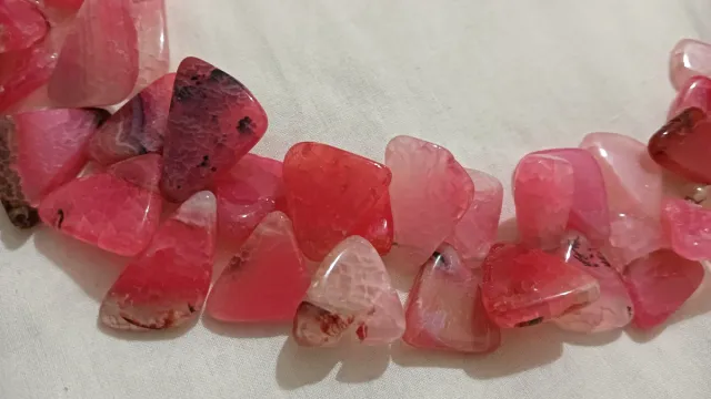 Collar de ágata rosa natural