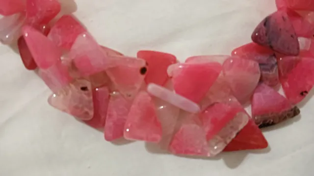 Collar de ágata rosa natural