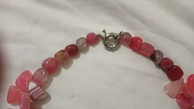 Collar de ágata rosa natural