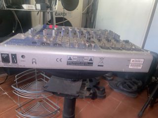 Mixer audio ALTO AMX-180 con effetti digitali