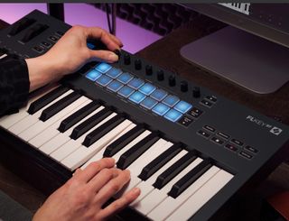 Novation Flkey37 como nuevo