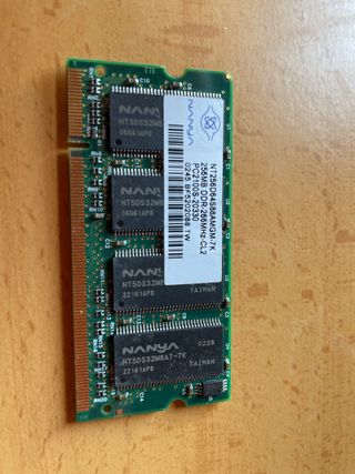 Módulo RAM portátil Nanya 256MB DDR