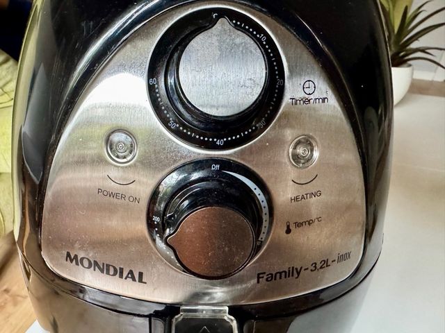 Freidora de Aire Mondial Family 3.2L Inox
