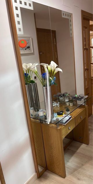Mueble de entrada madera y cristal