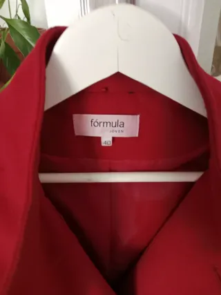 Abrigo Rojo Mujer Embrujo
