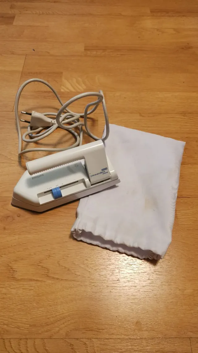 Plancha de viaje Philips Mini Stewardess