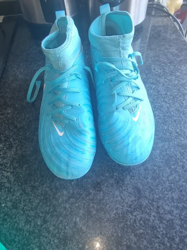 Scarpe da calcio Nike blu e bianche