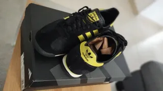 Adidas SL 72 RS Negro/Amarillo