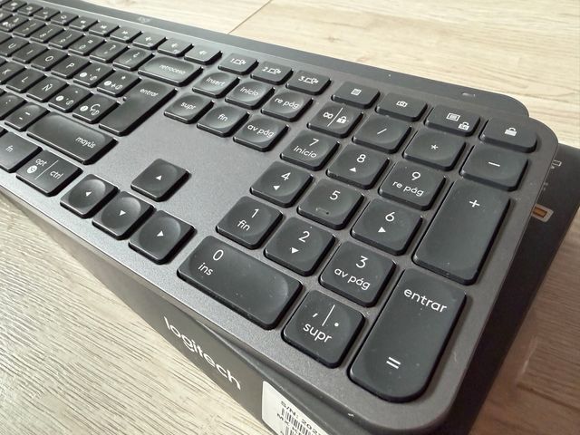 Teclado Logitech MX Keys