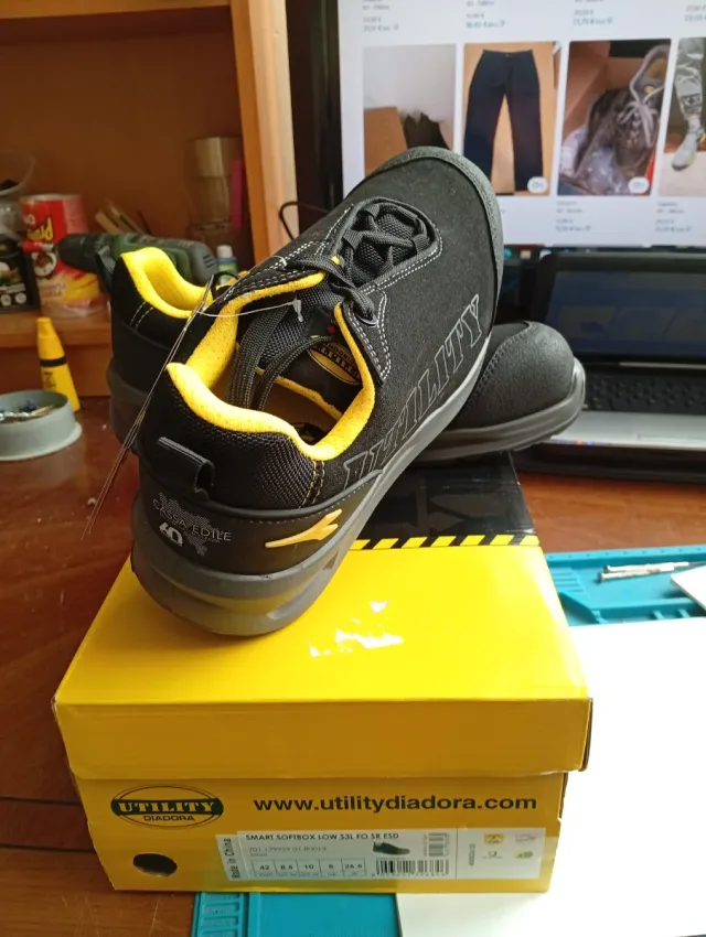Scarpe Diadora Utility Nere/Gialle Tg 42