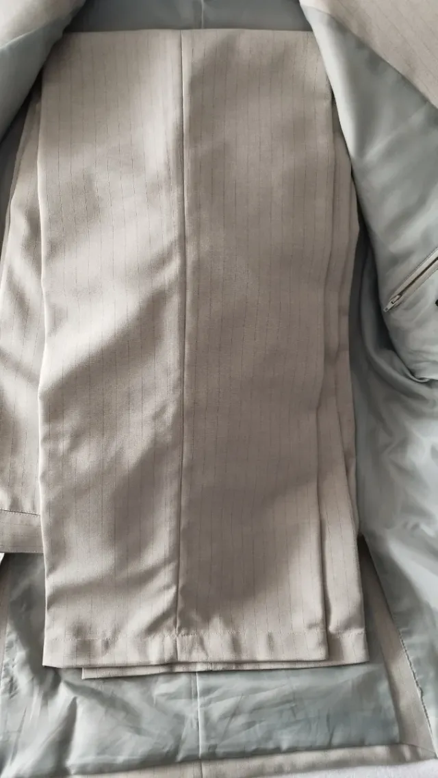 Traje completo beige