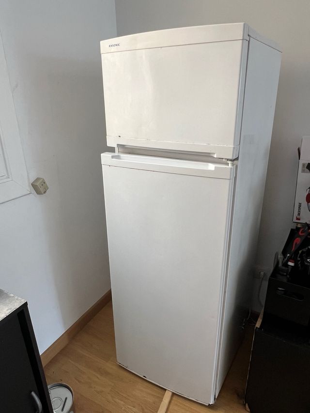 Nevera blanca Ansonic