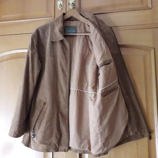 Parka ante marrón forrada.Talla L