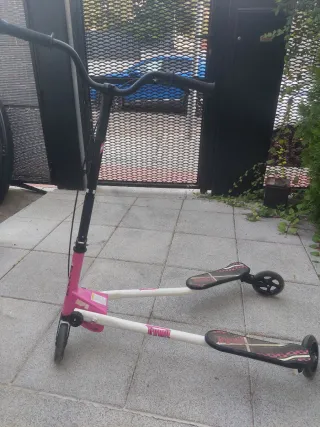 Patinete de 3 ruedas rosa