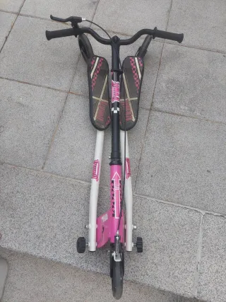 Patinete de 3 ruedas rosa