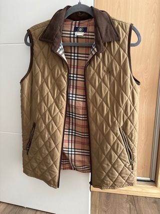 Chaleco Burberry acolchado cuadros Talla S