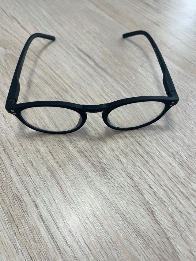 Gafas de lectura negras
