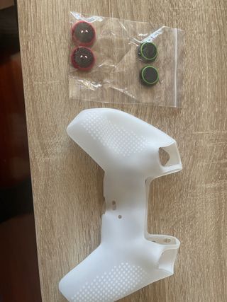 Funda PS5 y Grips para mando