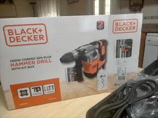 Martillo SDS Black+Decker 1250W con maletín